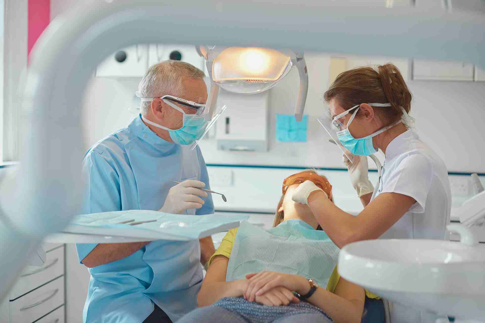 Dentist in Lake Forest, CA
